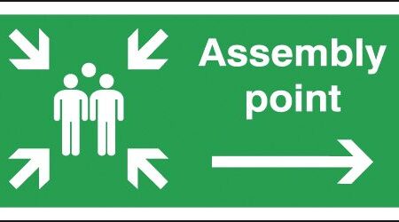 FR02010R - 150x300mm Assembly Point Arrow Right - Rigid