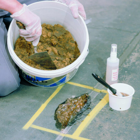 KF-ERMR - Instarmac Resi-Bed Repair Epoxy Mortar