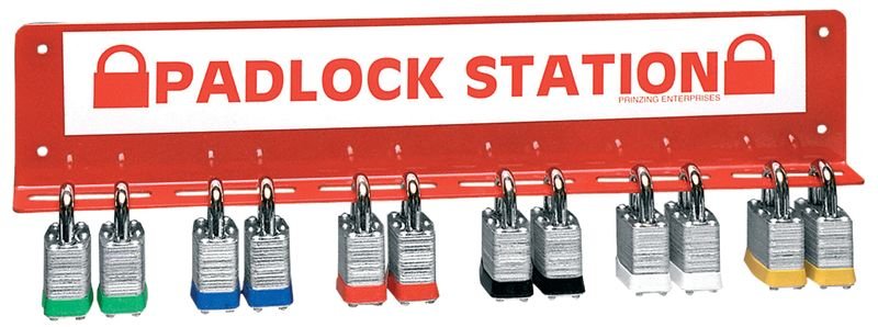 LOT0011 - 24 Padlock Station