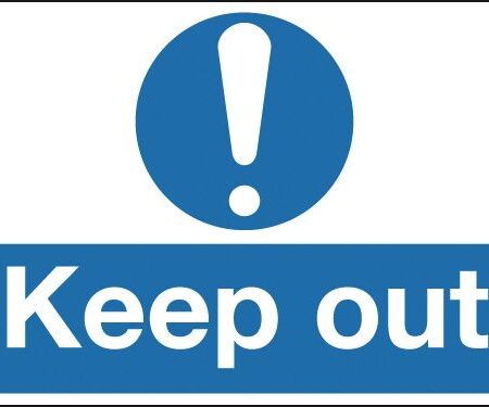 MA02936D - 450x600mm Keep Out stanchion sign