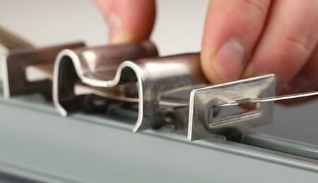 PSY4BA - Universal Channel Clamp