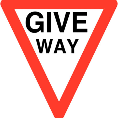 TRF0014LP - 600mm Give Way Class 1 Reflective Traffic Sign (Post)