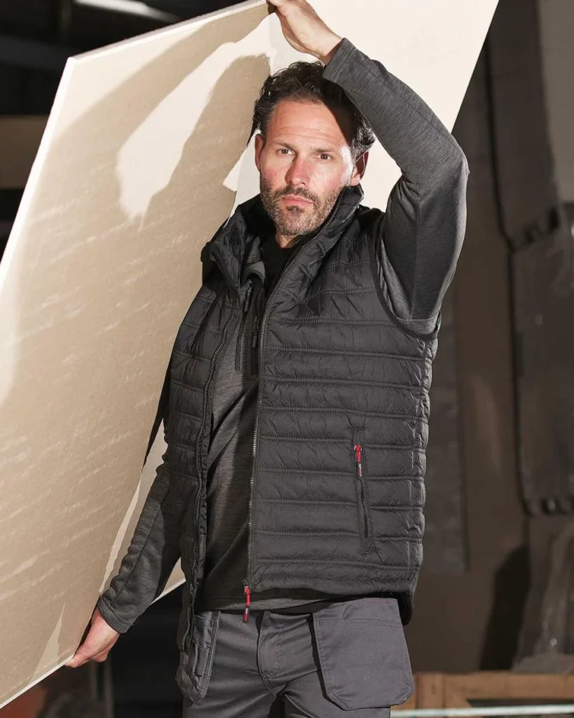 235 Elite Bodywarmer nylon rip-stop outer with a heat-retaining layer of ThermoFort quilting.