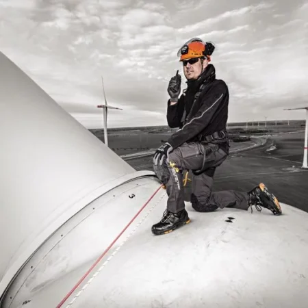 65032-uvex 2 S3 SRC Lace Up Boot Black water-repellent soft leather upper is perfectly suited to outdoor applications