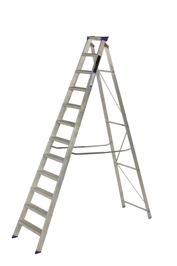 304TSA112 - EN 131 Industrial Swingback Stepladder 12 Tread
