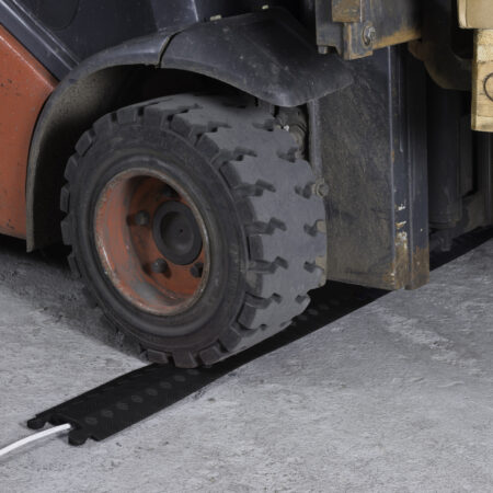 TRF0912 - Heavy Duty Cable Protector 765x133x22mm