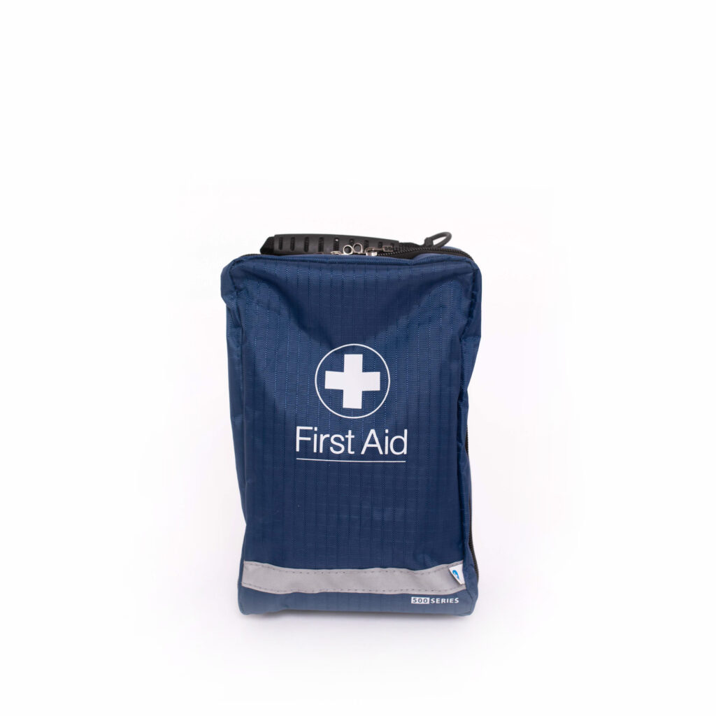 909717 - ESSENTIAL SPORTS KIT