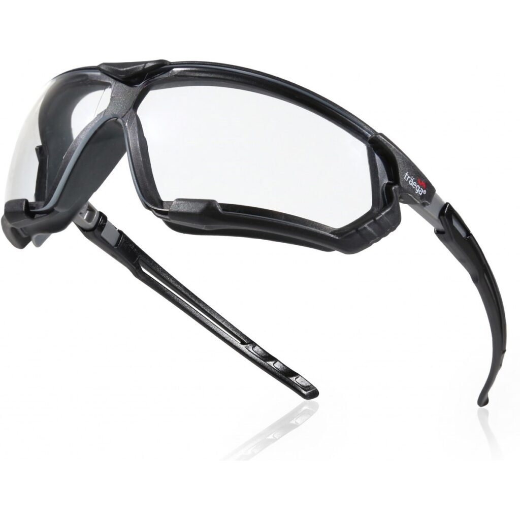Traega LUGA™ HYBRID - CLEAR LENS with interchangeable strap and side arms as standard.