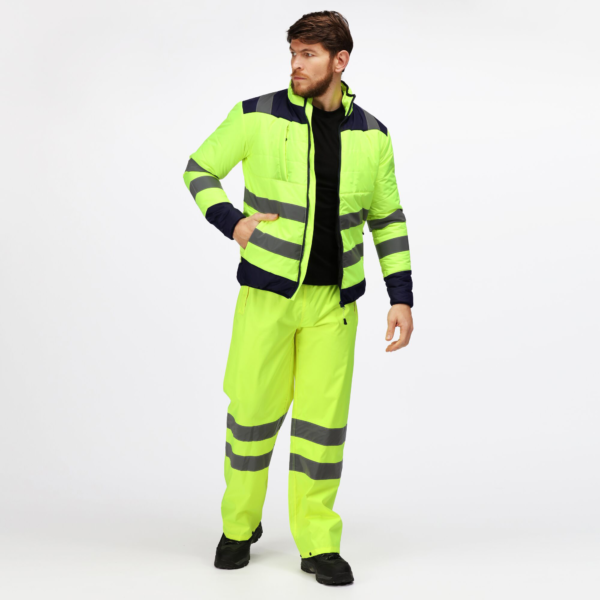 TRA483 - Regatta Pro hi-vis thermal Baffle  jacket, toasty,  Thermo-guard 140gsm insulation