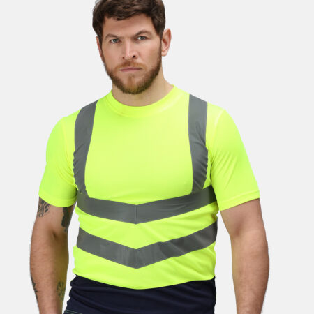 TRS194 - Regatta Pro Hi Vis Tee, offers great moisture-wicking performance to keep you fresh - Image 4