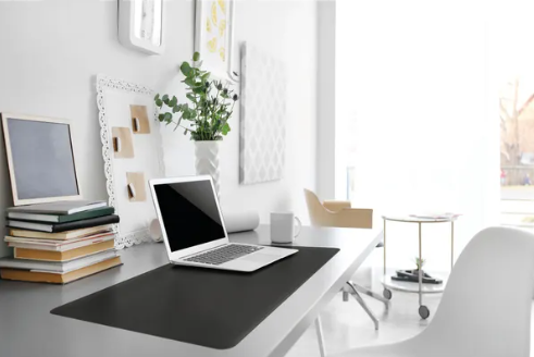 Durable Desk Mat Contoured Edge 650 x 520mm