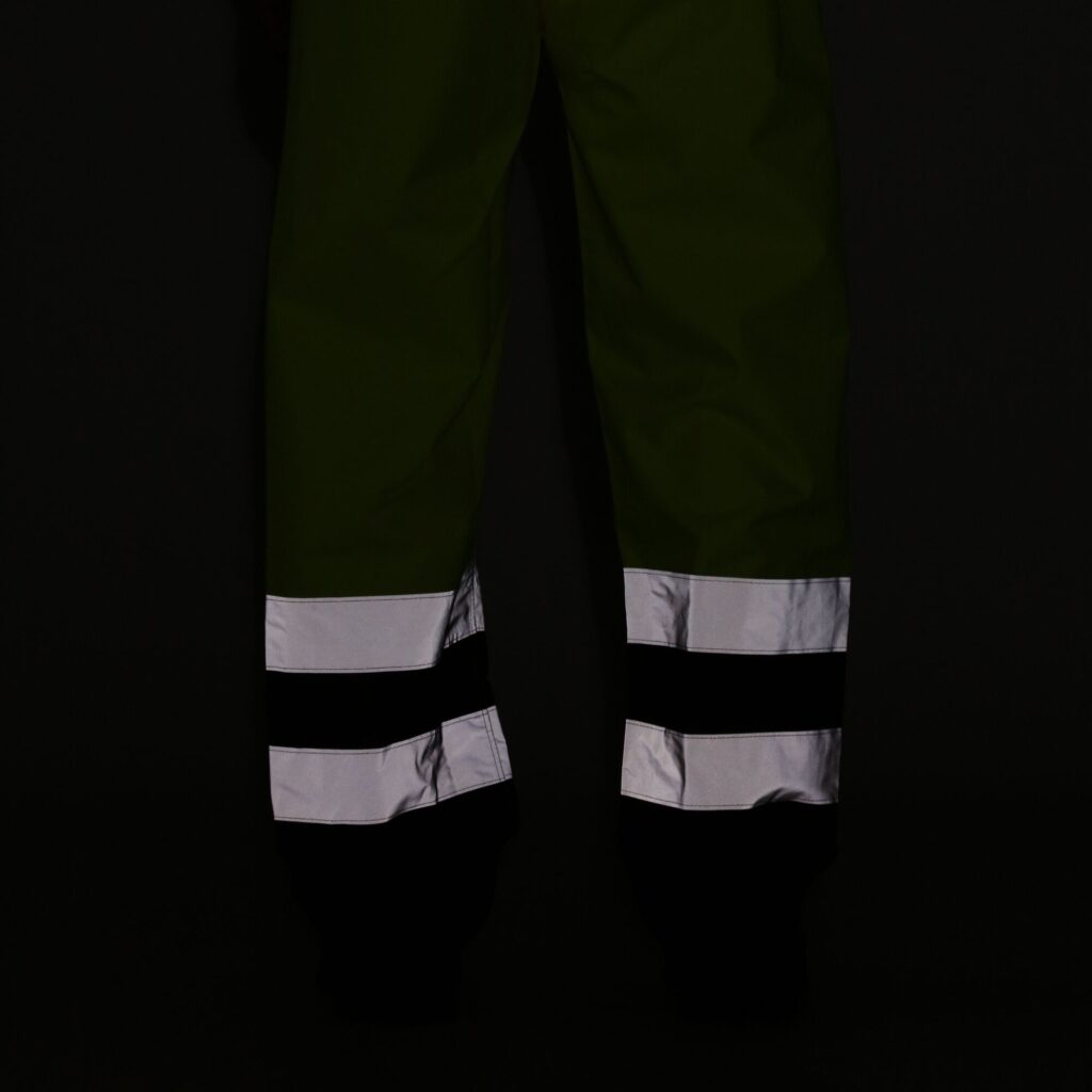 TRW505 Regatta Hi-vis pro Waterproof and breathable Isotex 10000 overtrousers