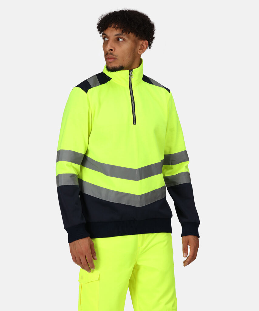 TRF670 Regatta Pro hi-vis ΒΌ-zip sweatshirt Featuring polyester sweat fabric