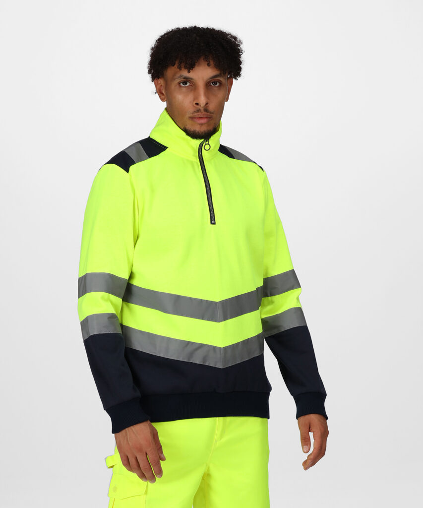 TRF670 Regatta Pro hi-vis ΒΌ-zip sweatshirt Featuring polyester sweat fabric