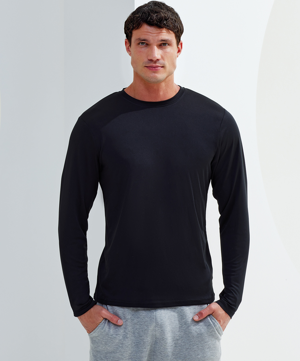 TR050-singleR TriDriĀ® long sleeve performance t-shirt, Wicking fabric keeps you dry 1-4 rate