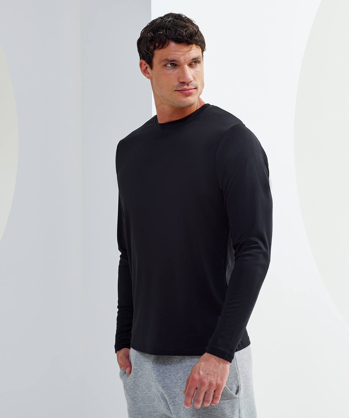 TR050-singleR TriDriĀ® long sleeve performance t-shirt, Wicking fabric keeps you dry 1-4 rate - Image 2