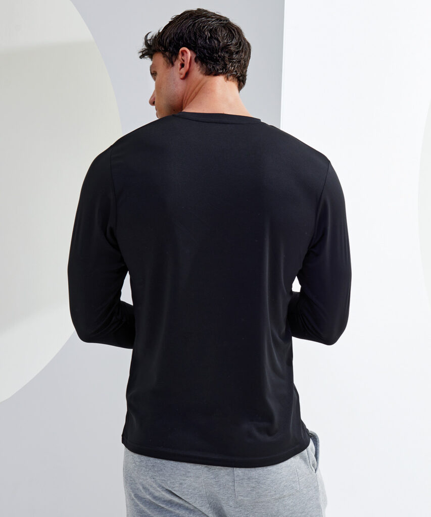 TR050-singleR TriDriĀ® long sleeve performance t-shirt, Wicking fabric keeps you dry 1-4 rate