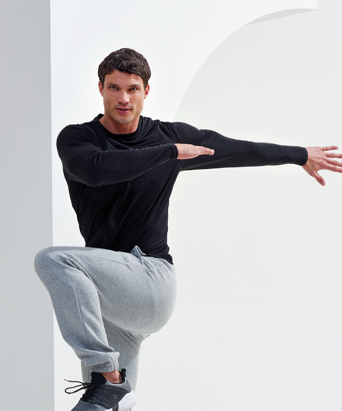 TR050-singleR TriDriĀ® long sleeve performance t-shirt, Wicking fabric keeps you dry 1-4 rate - Image 4