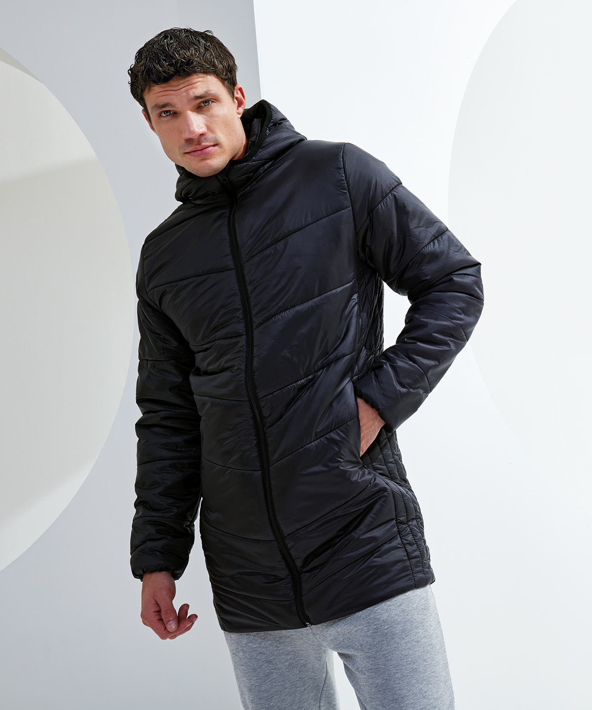 TR076 - Men's TriDri® microlight longline jacket, the men’s TriDri® microlight longline jacket offers plush warmth in a lightweight package - Image 2