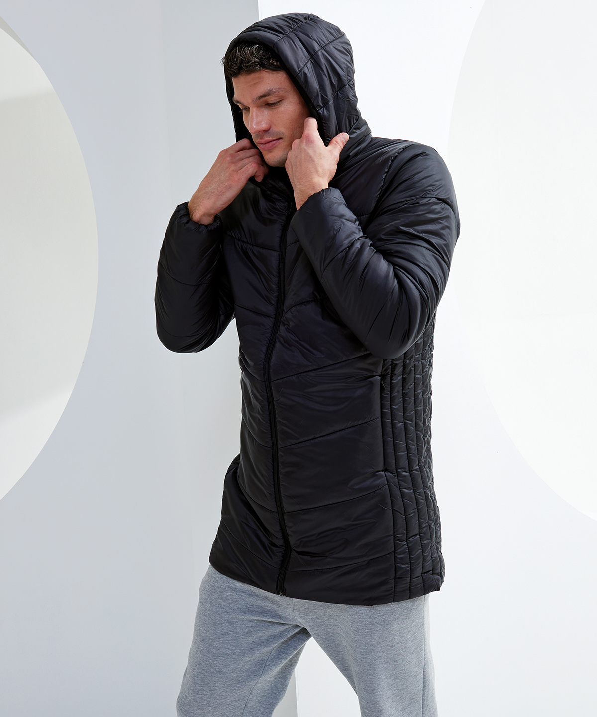 TR076 - Men's TriDri® microlight longline jacket, the men’s TriDri® microlight longline jacket offers plush warmth in a lightweight package - Image 4
