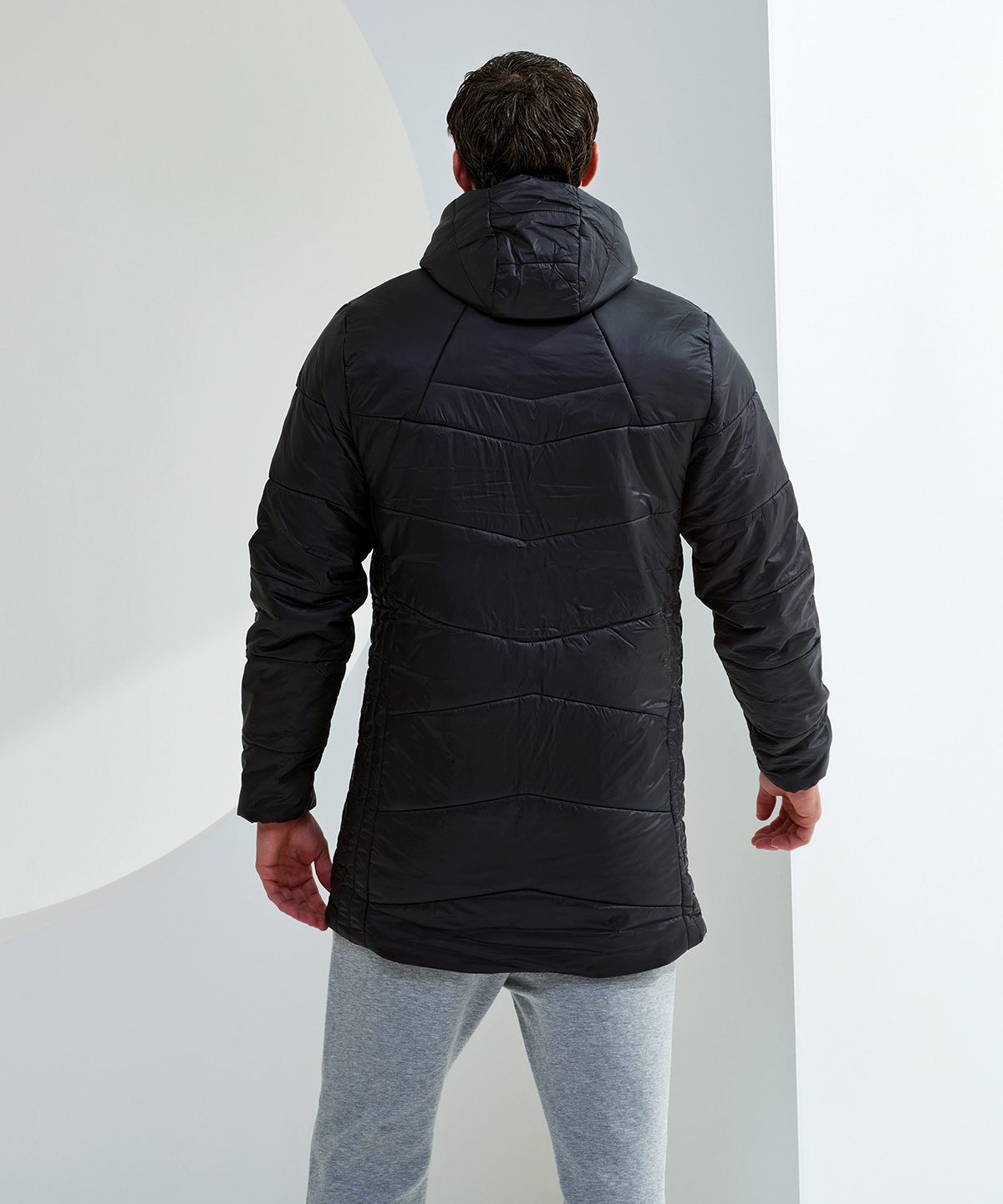 TR076 - Men's TriDri® microlight longline jacket, the men’s TriDri® microlight longline jacket offers plush warmth in a lightweight package - Image 5