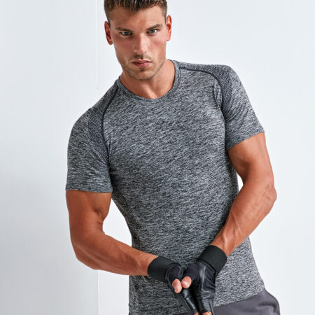 TR201-singleR TriDri® Seamless '3D fit' multi-sport performance short sleeve top, a seamless design for smooth comfort 1-4 rate - Image 2