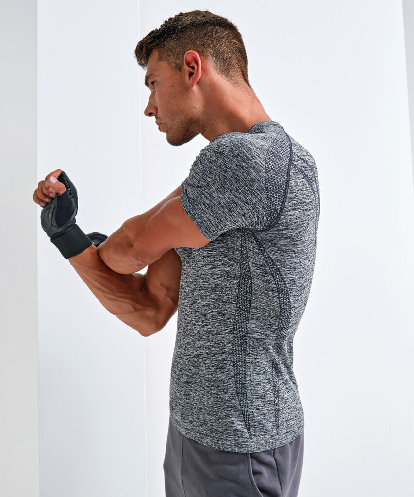 TR201-singleR TriDriĀ® Seamless '3D fit' multi-sport performance short sleeve top, a seamless design for smooth comfort 1-4 rate