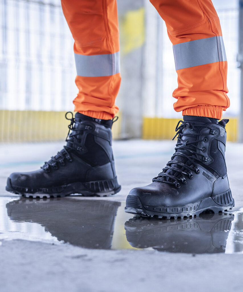 TRK213 – Regatta Basestone S3 breathable waterproof membrane safety boots are great in adverse weather