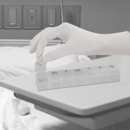 HandSafe GN92 White Nitrile medical grade gloves suited for use in healthcare environments Box 200