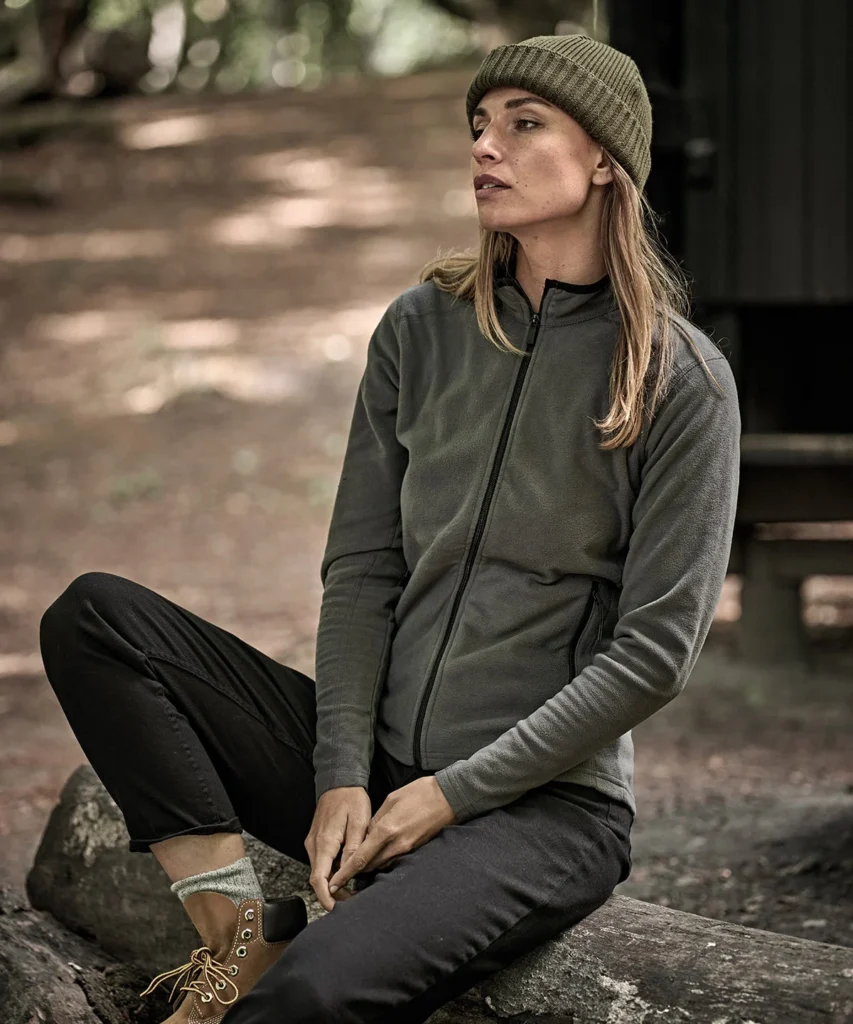 Tee Jays Women’s active fleece (9170) - ensures long-lasting softness and durability