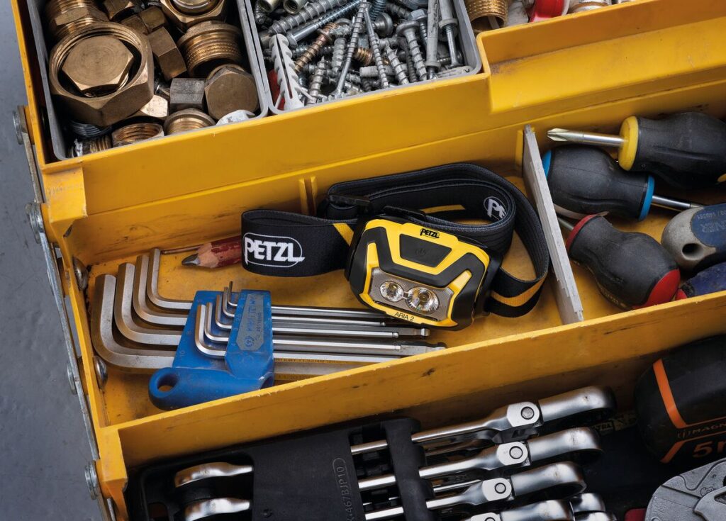 Petzl E070AA00 Aria2 Head Torch 450 Lumens Black/Yellow