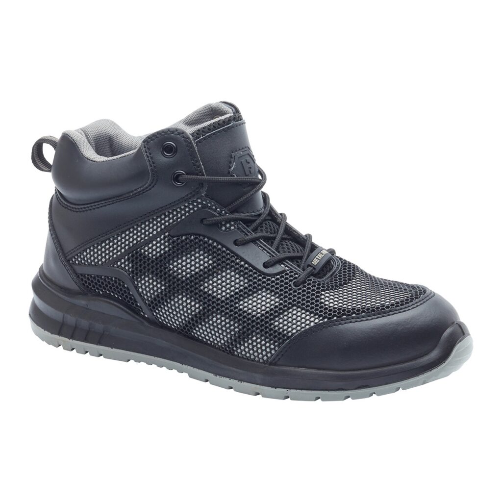 Blackrock Newport Composite (CF26) lightweight, metal-free safety hiker trainer S1-P SRC