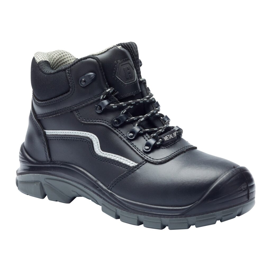 Blackrock Concord Composite Hiker CF08 is a metal-free S3 SRC safety boot