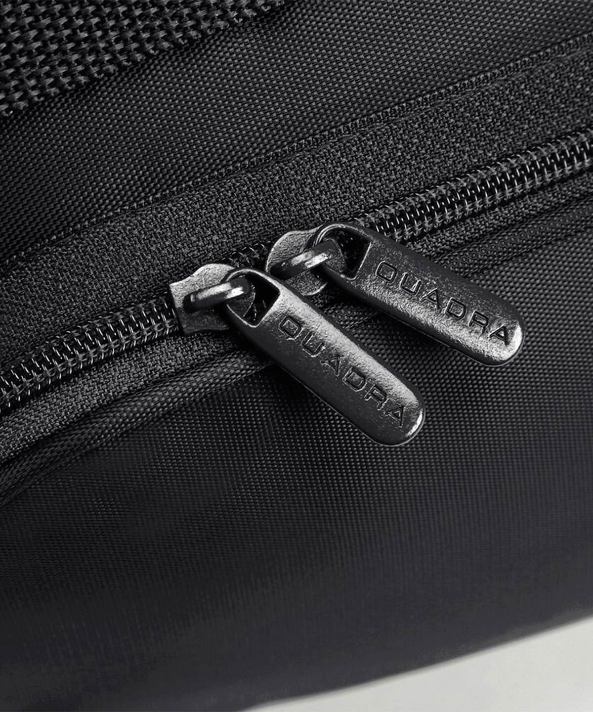 QD045 Advertising Holdall – 420D Polyester Promotional Sports & Travel Bag (680g) - Image 2